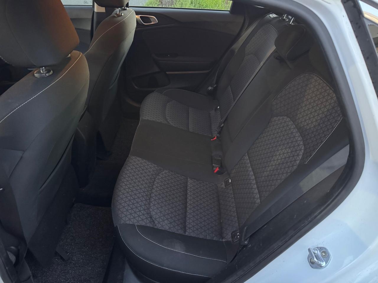 Kia Ceed 1.4 MPi GPL 5p. Neopaten garanzia 12 mesi