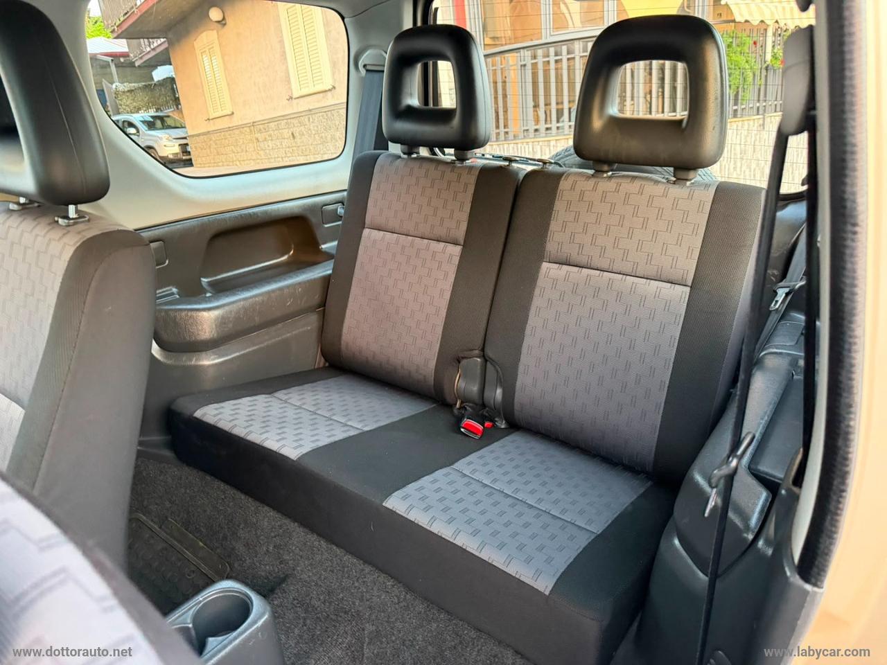SUZUKI Jimny 1.3 4WD JLX