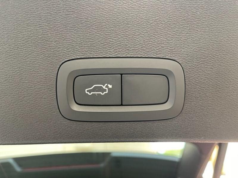 Volvo XC40 T3 Geartronic R-design