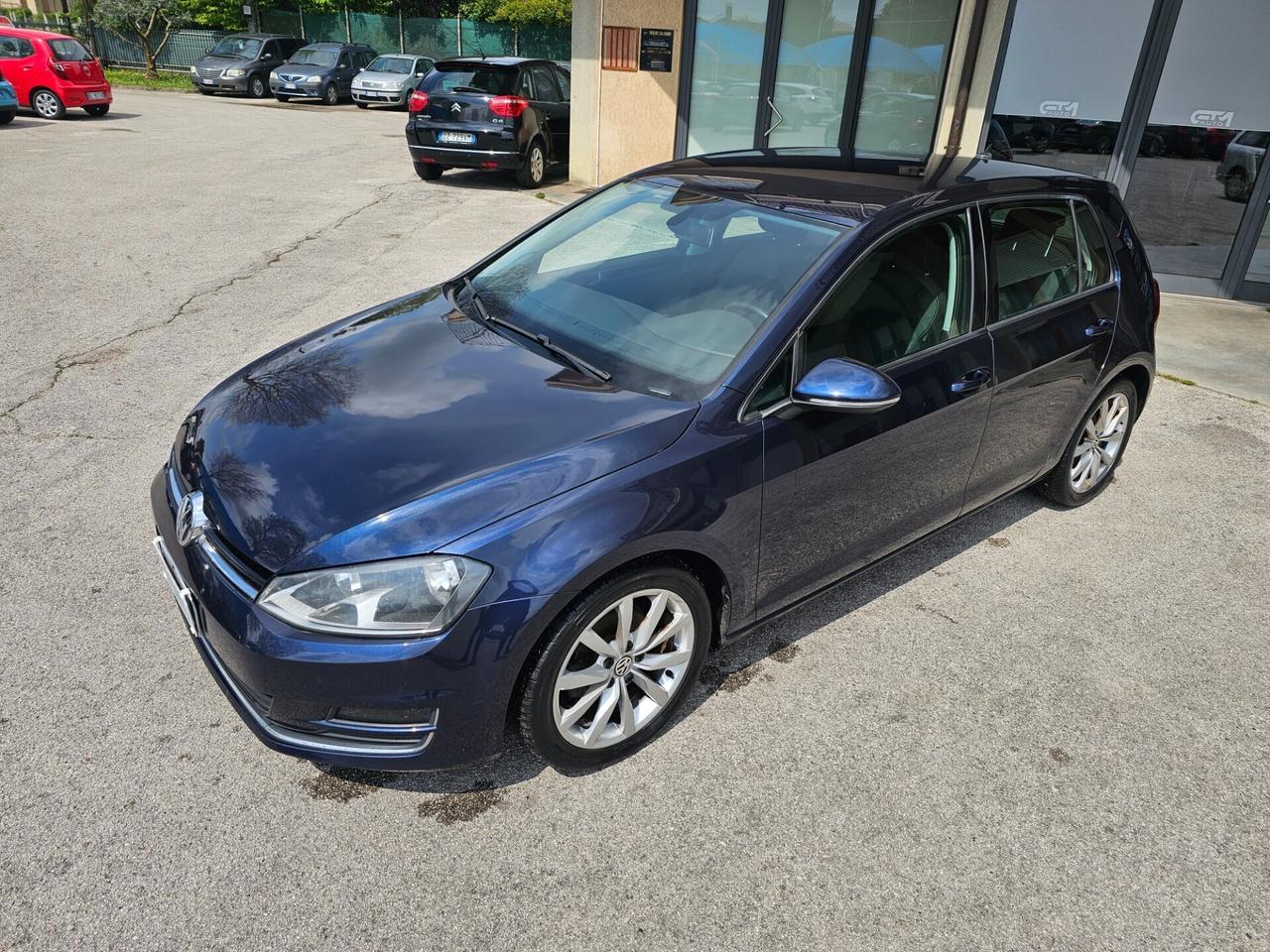 Volkswagen Golf 1.6 TDI DSG 5p. Highline