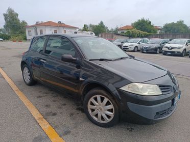 Renault Megane Mégane 1.6 16V 3 porte Dynamique