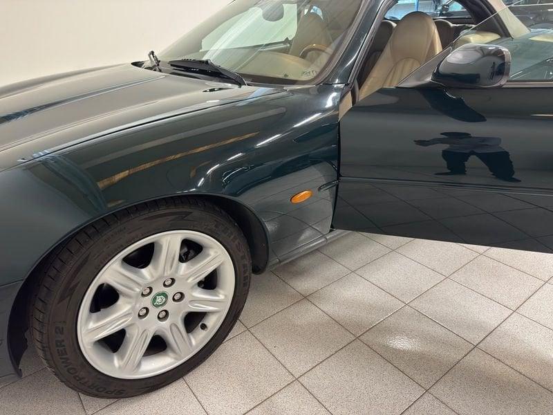Jaguar XK XK8 ISCRITTA ASI + CERTIFICATO d' AUTENTICITA' JAGUAR