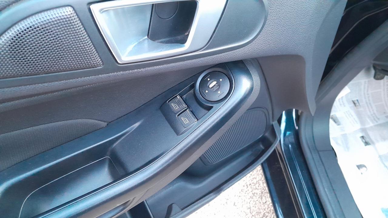 Ford Fiesta 1.5 TDCi 75CV 5 porte