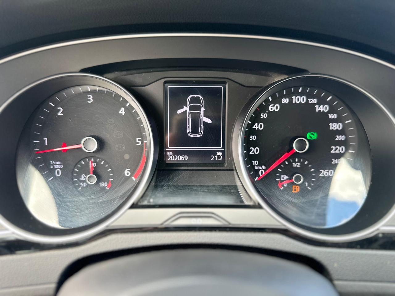 Volkswagen Passat 2.0 TDI DSG Business BlueMotion Technology