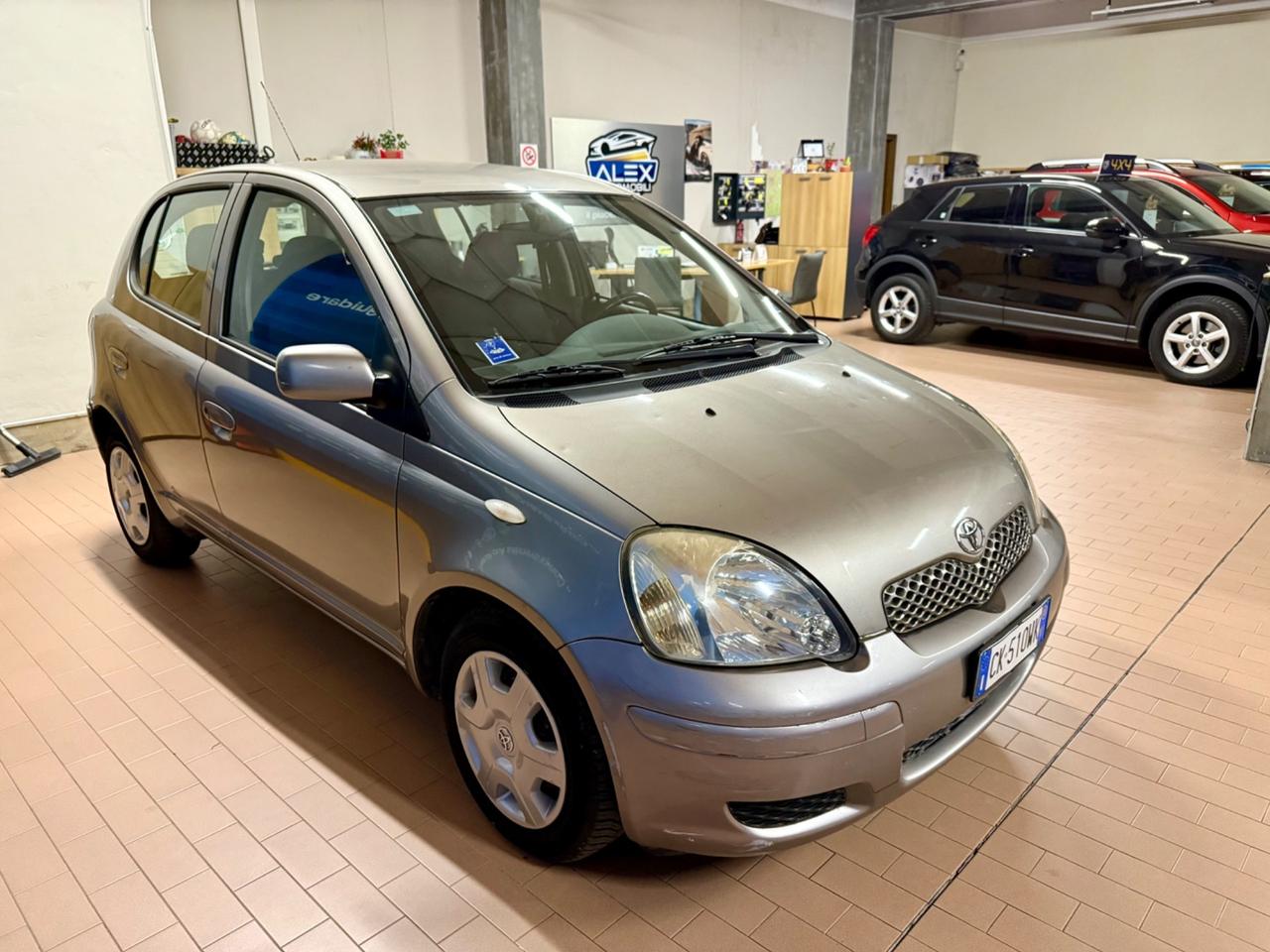 Toyota Yaris 1.0benzina 65cv Neopatentati