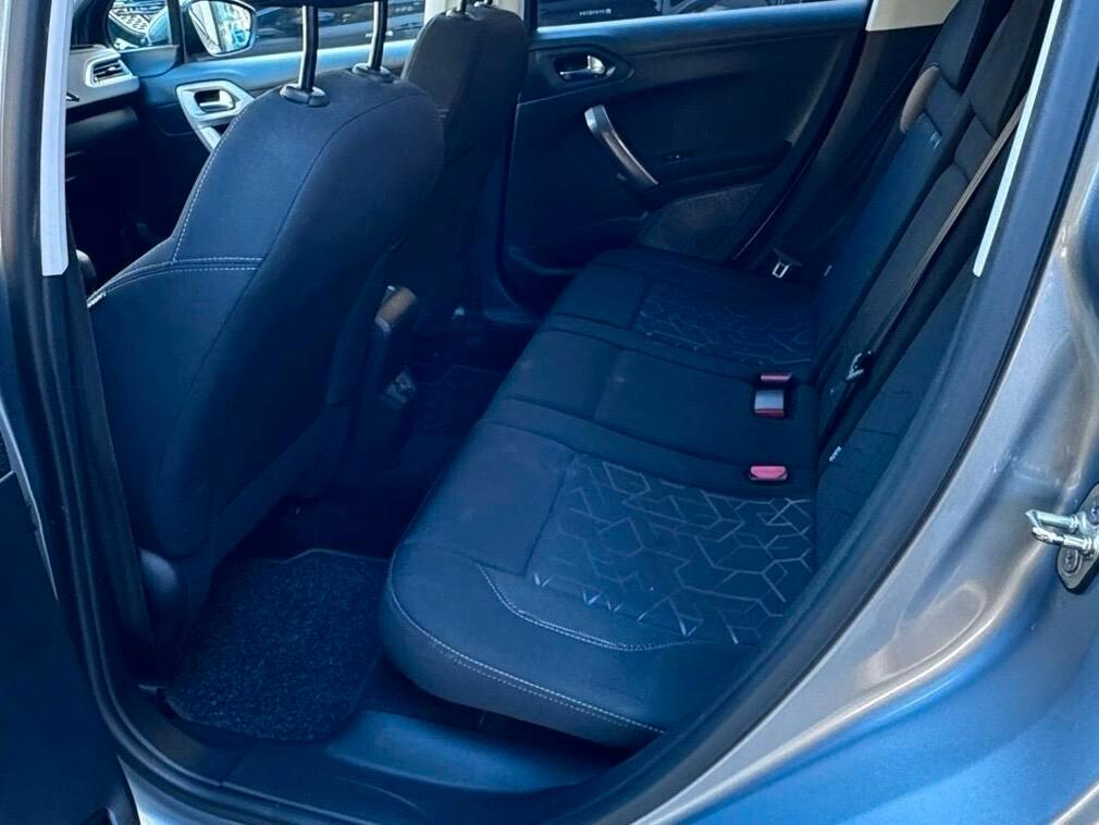 PEUGEOT 2008 1.2 VTi 82CV ALLURE NEOPATENTATI