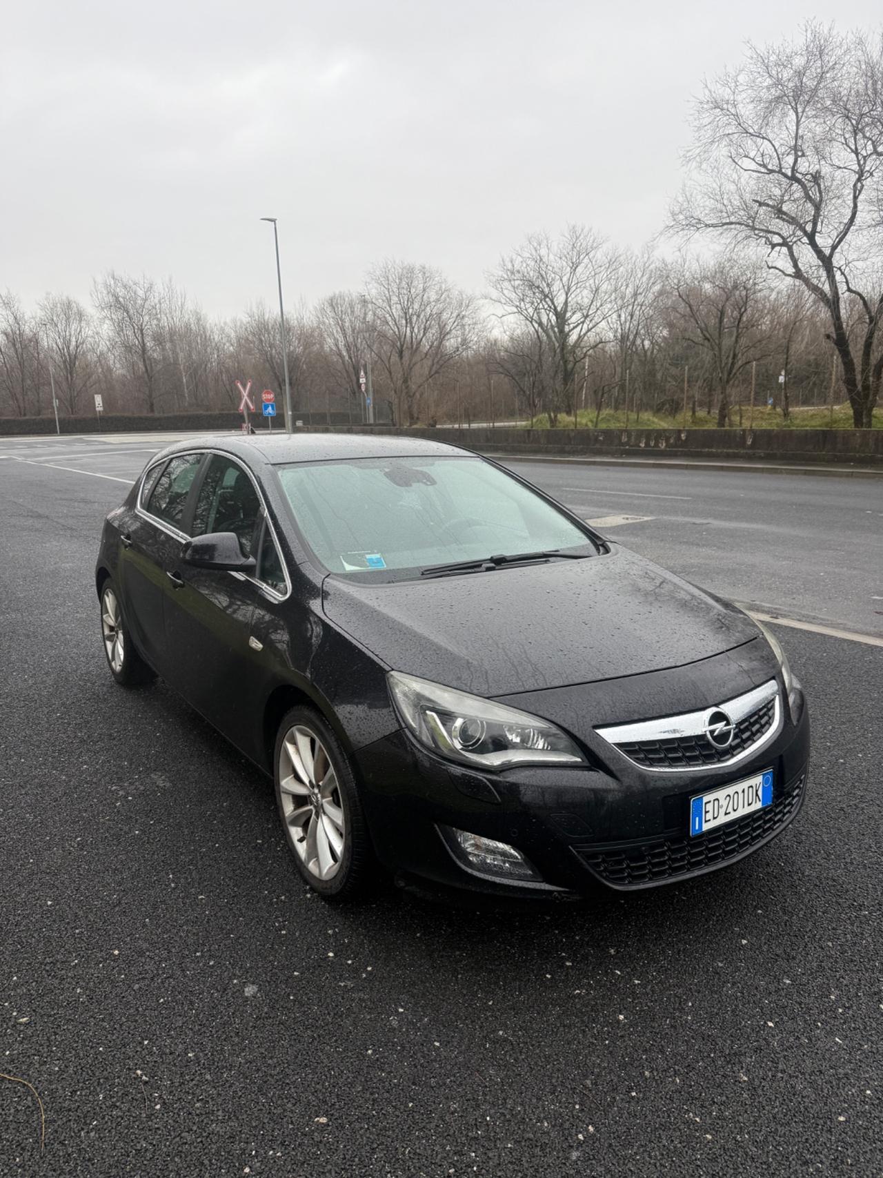 Opel Astra 1.4 16V Twinport 5 porte Enjoy