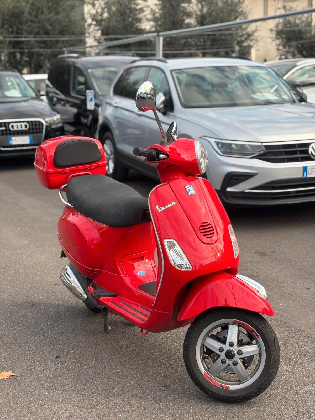 Piaggio Vespa 125 LX