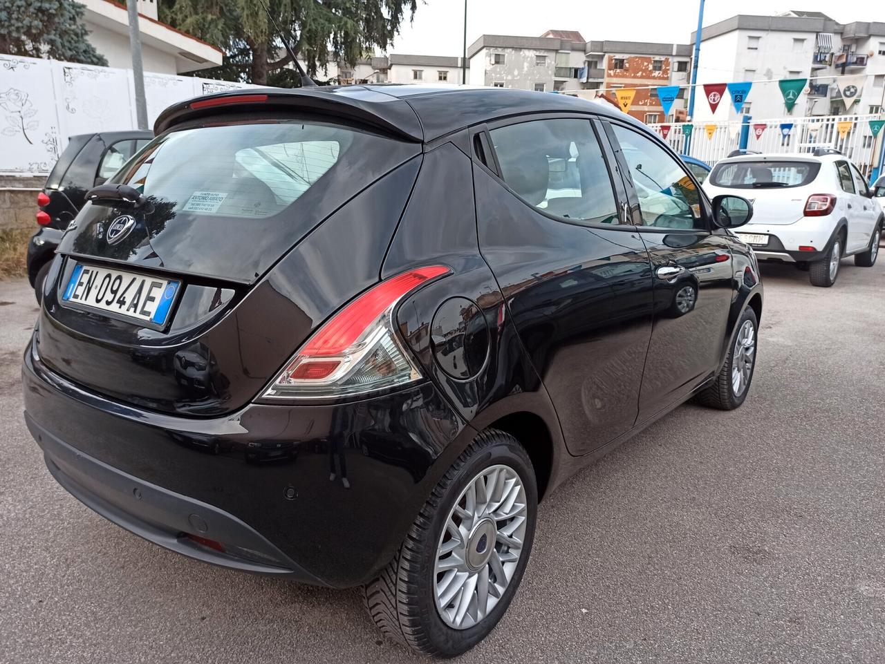 Lancia Ypsilon 1.3 MJT 16V 95 CV 5p. S&S Platinum