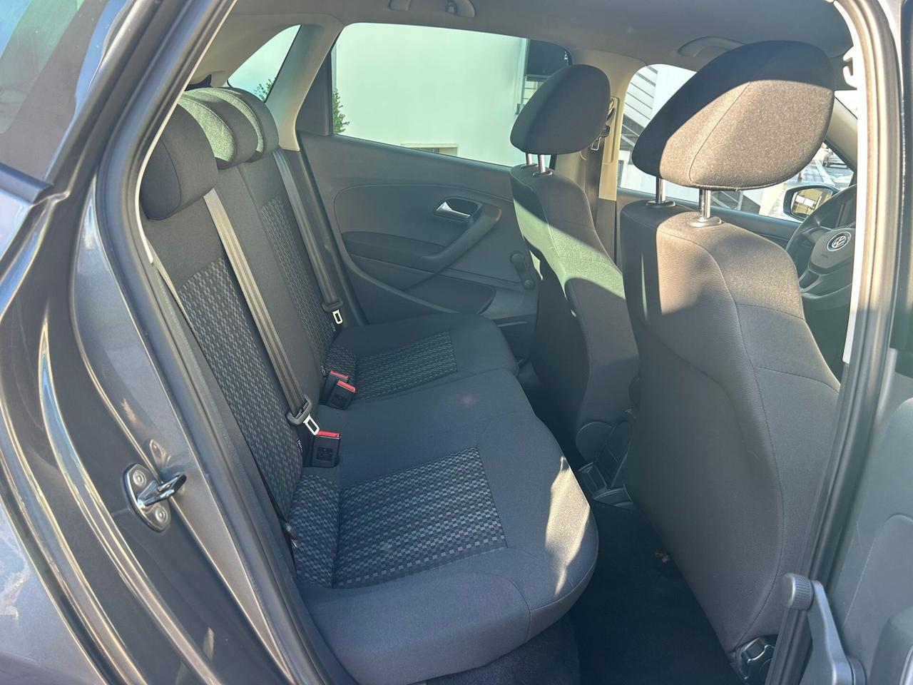 Volkswagen Polo 1.4 TDI 75Cv 5P COMFORTLINE-2014