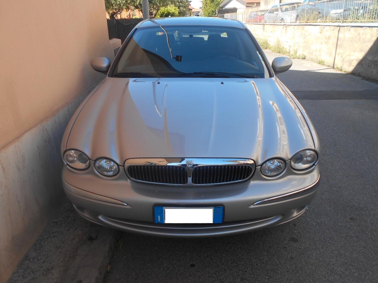 JAGUAR X TYPE