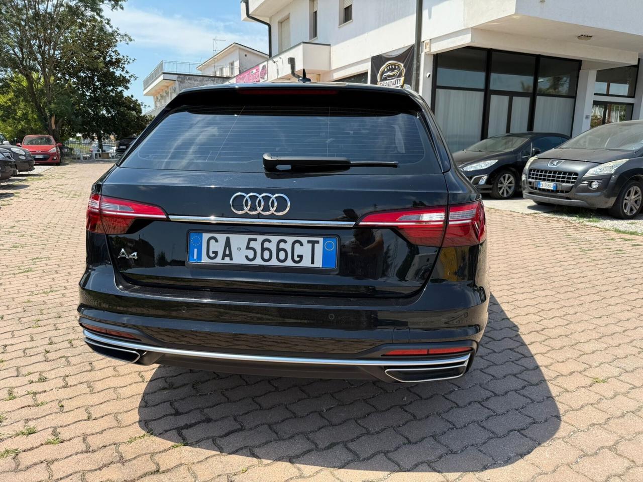 Audi A4 Avant 40 TDI S tronic S line edition