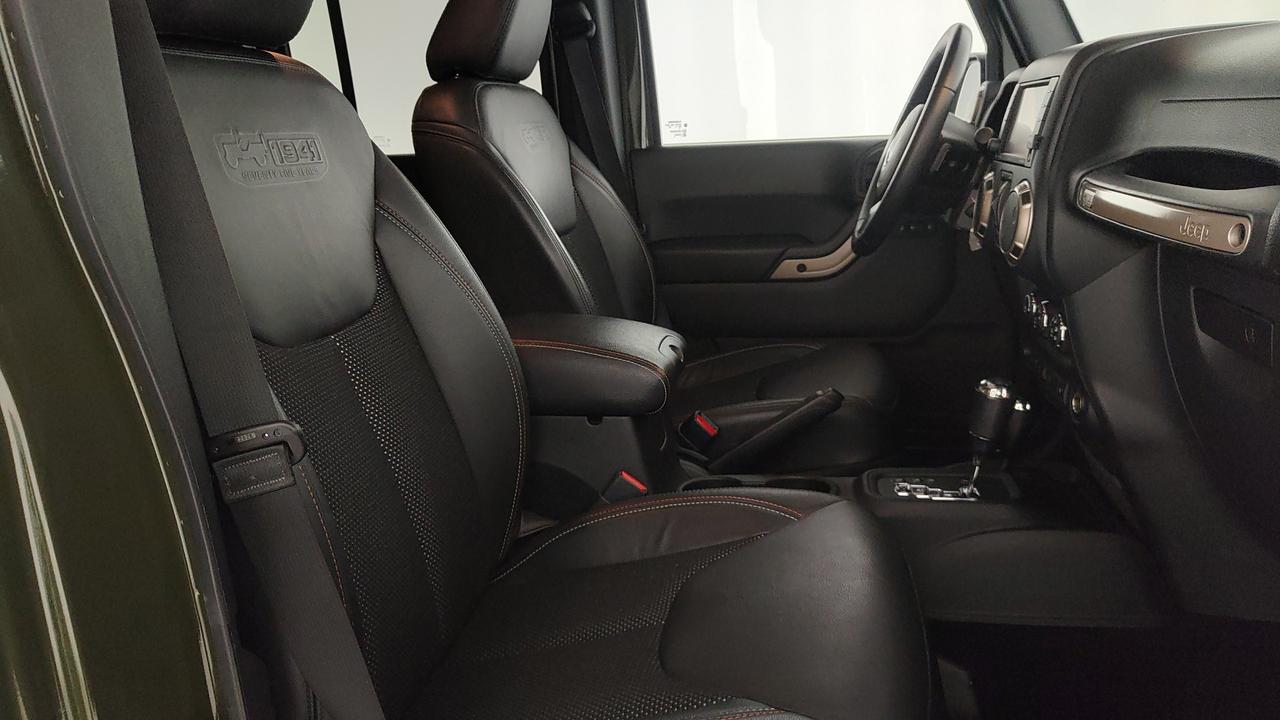 JEEP Wrangler III 2011 Unlimited - Wrangler Unlimited 2.8 crd 75t