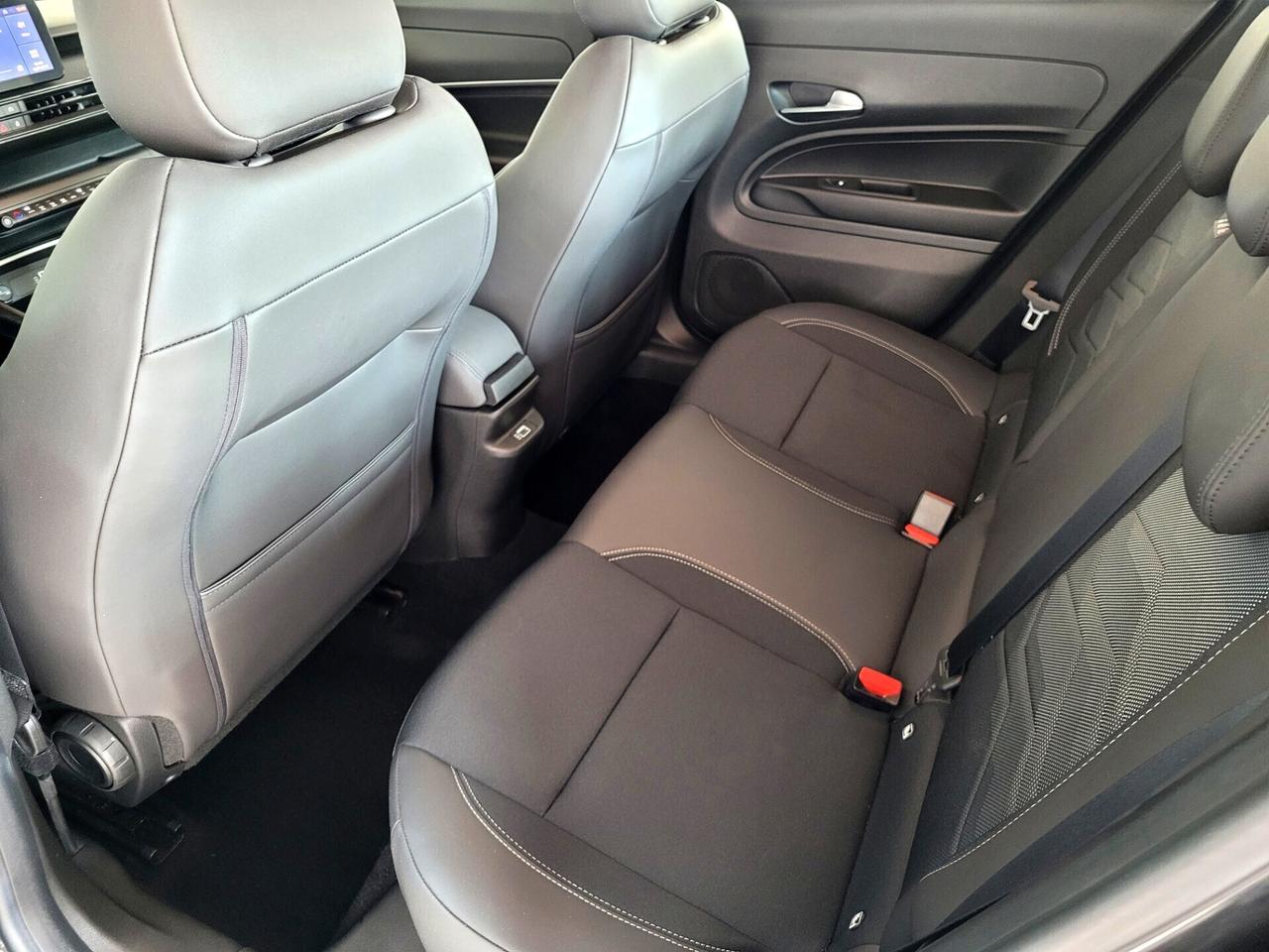 Jeep Avenger 1.2 ALTITUDE CARPLAY+ANDROID AUTO ACC LED DISPLAY 10,25"