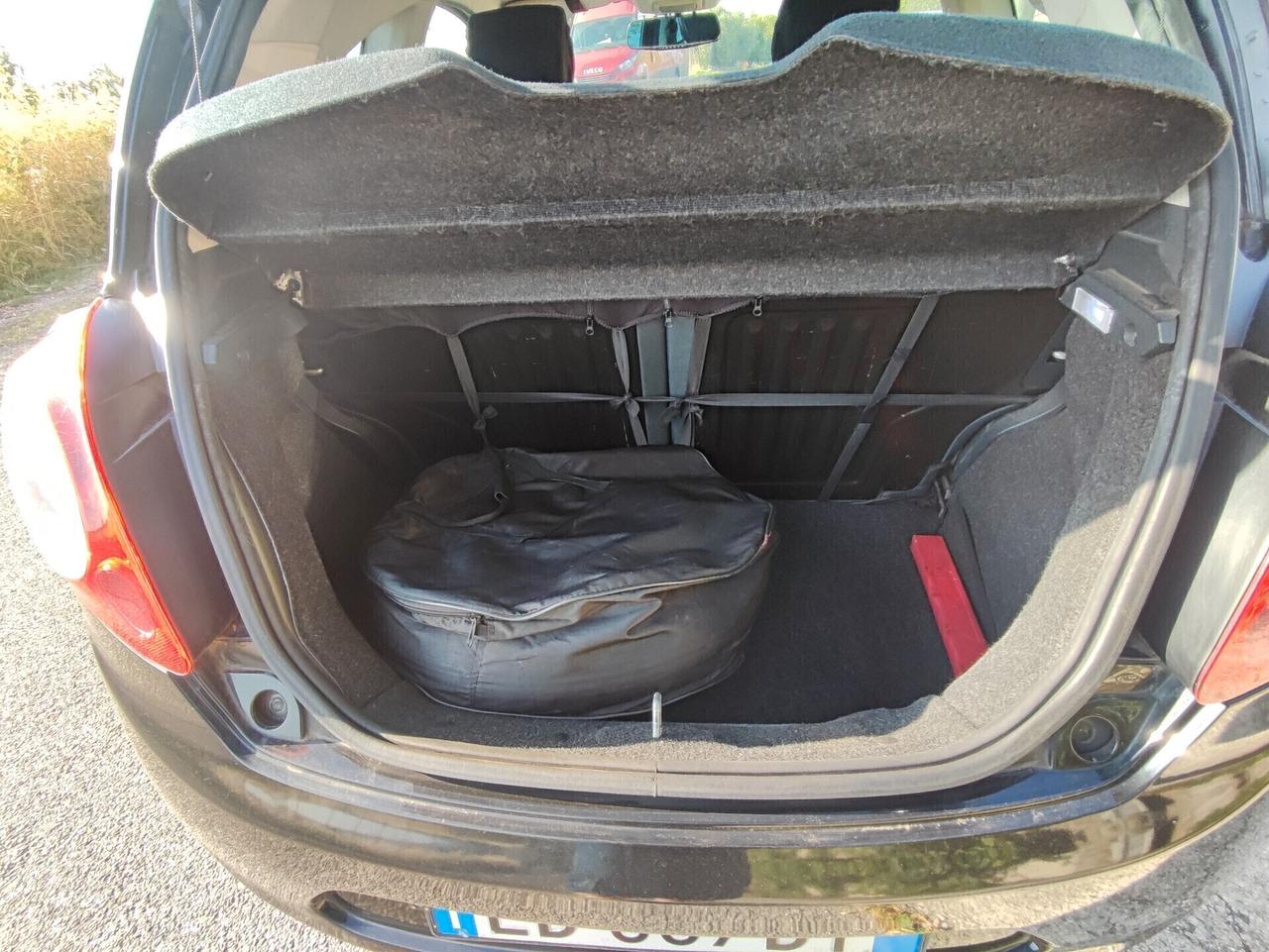 Ford Ka 1.2 8V 69CV Titanium