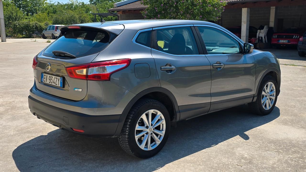 Nissan Qashqai 1.5 dCi DPF Tekna