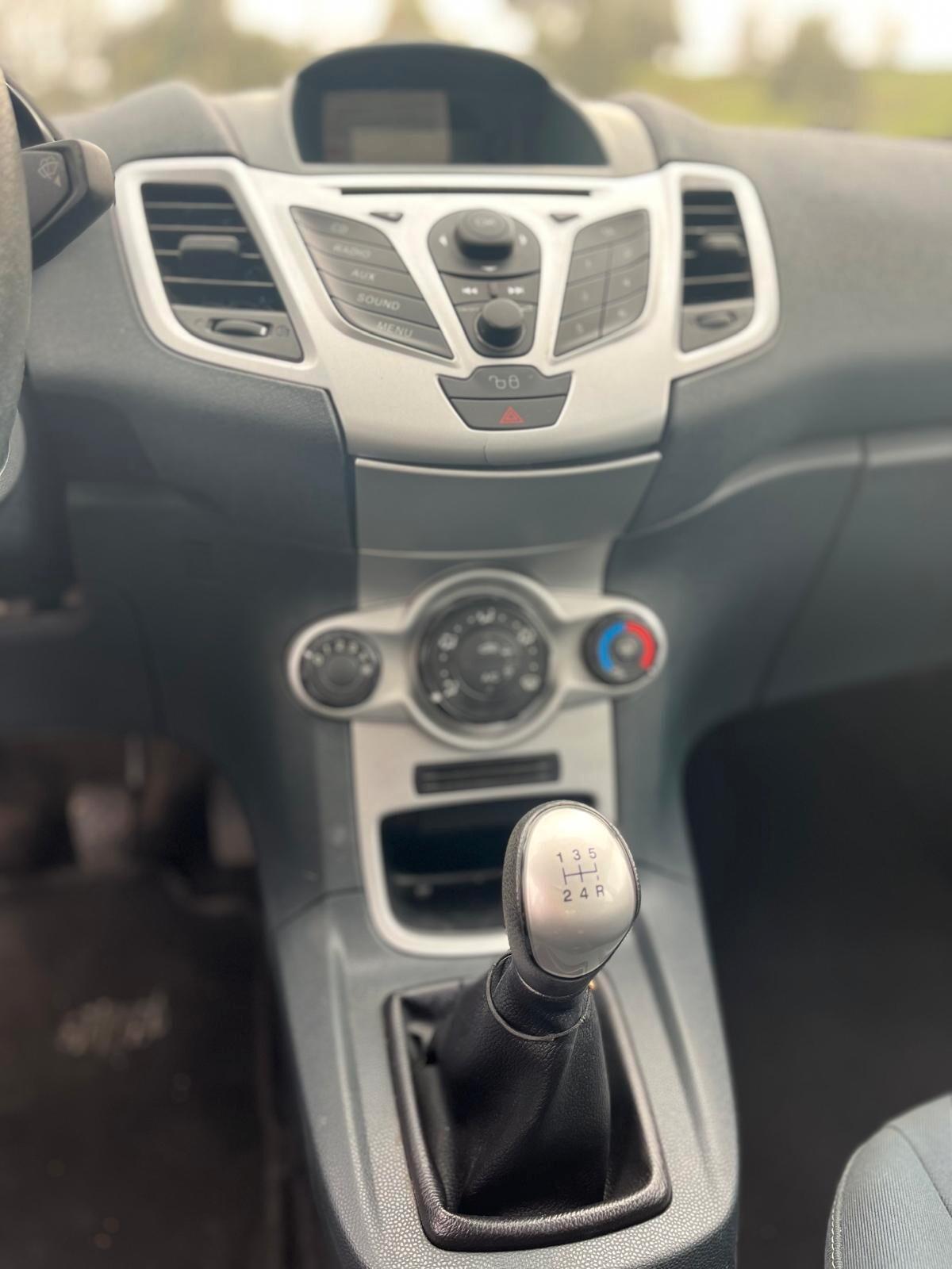 Ford Fiesta Ikon 1.2 16V 60CV 5p. Business