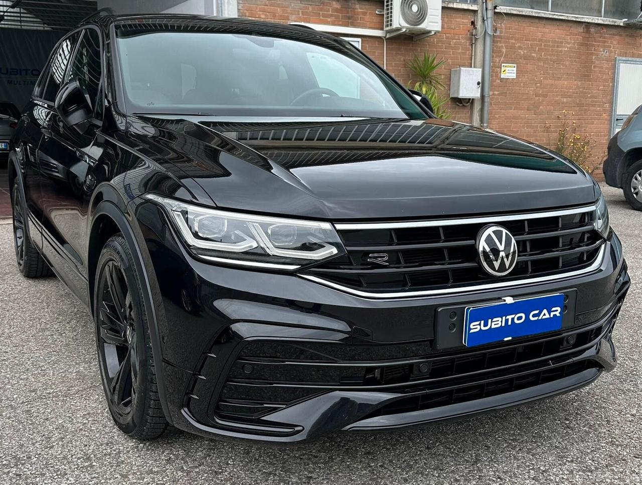 Volkswagen Tiguan 2.0 TDI 150 CV SCR DSG R-Line black pack