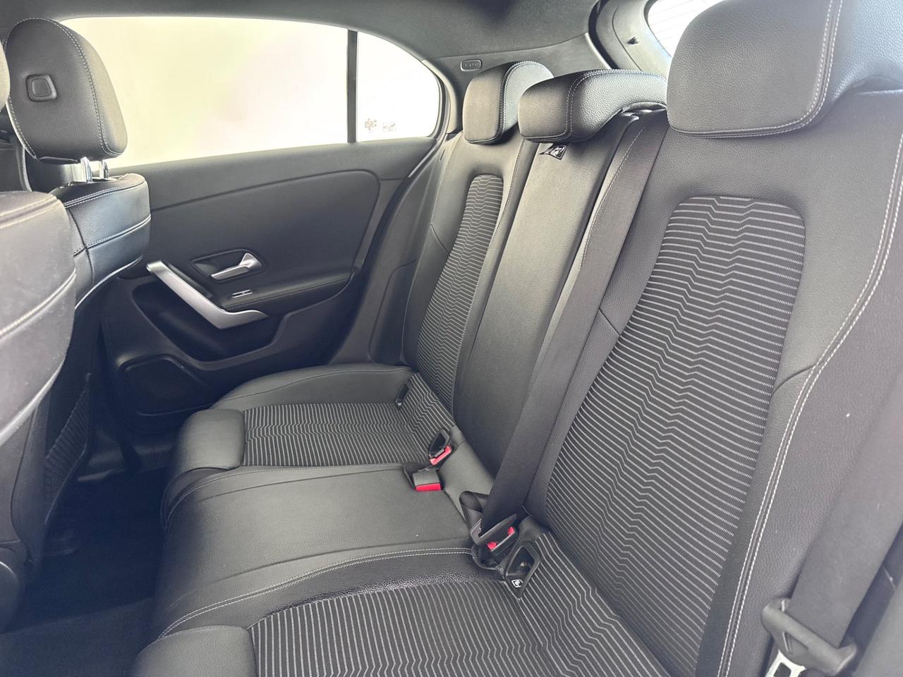 Mercedes-benz A 180 d Automatic Sport-SEDILI RISCALDATI-GARANTITA