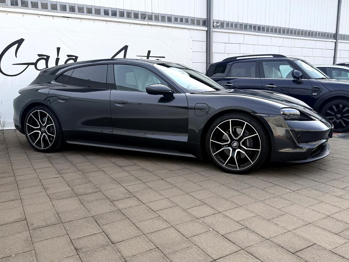 Porsche Taycan SPORT TURISMO PASM battery performance plus