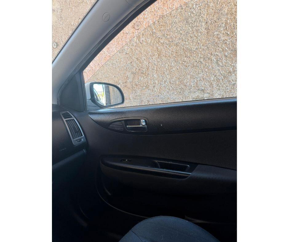 Hyundai i20 BENZINA