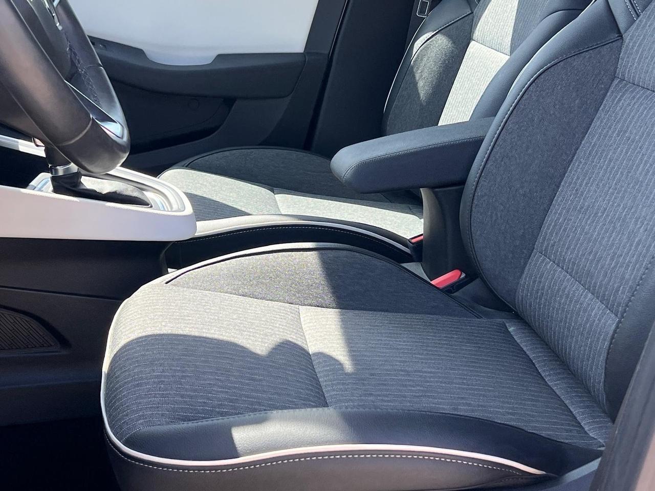 Renault Clio Full Hybrid E-Tech 145 CV 5 porte Techno solo 6000 km