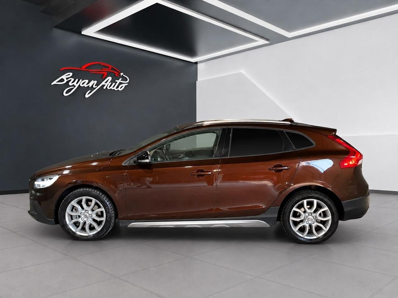 Volvo V40 Cross Country D2 2.0 d2 Momentum geartronic