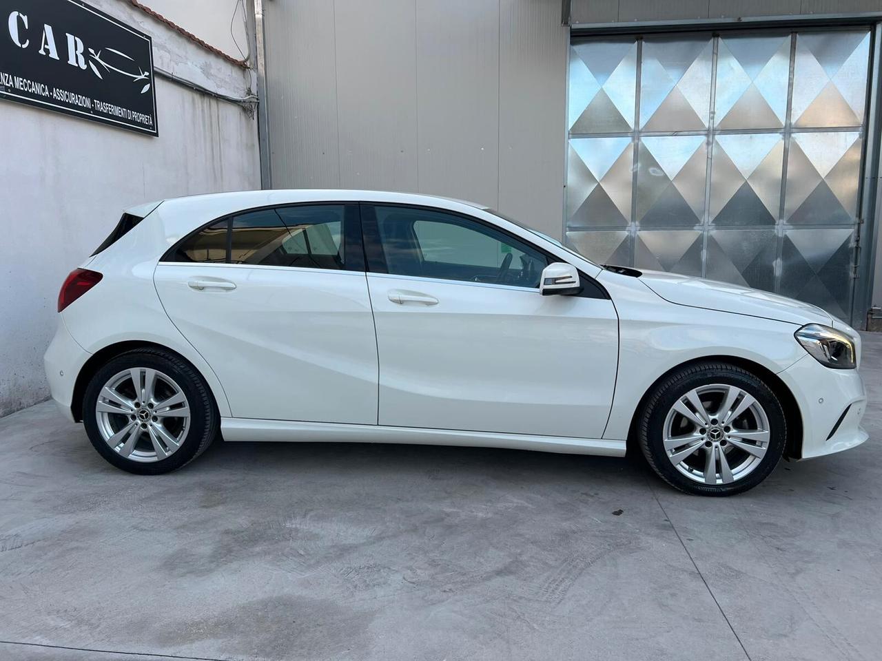 MERCEDES-BENZ A 160 d SPORT 2017!!! AUTOMATICO!!!