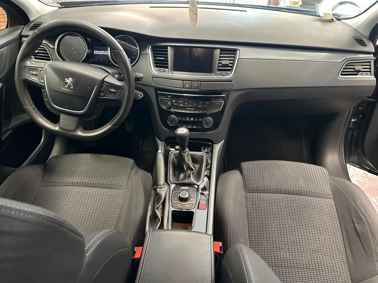 Peugeot 508 1.6 e-HDi 115CV S&S SW Ciel Business