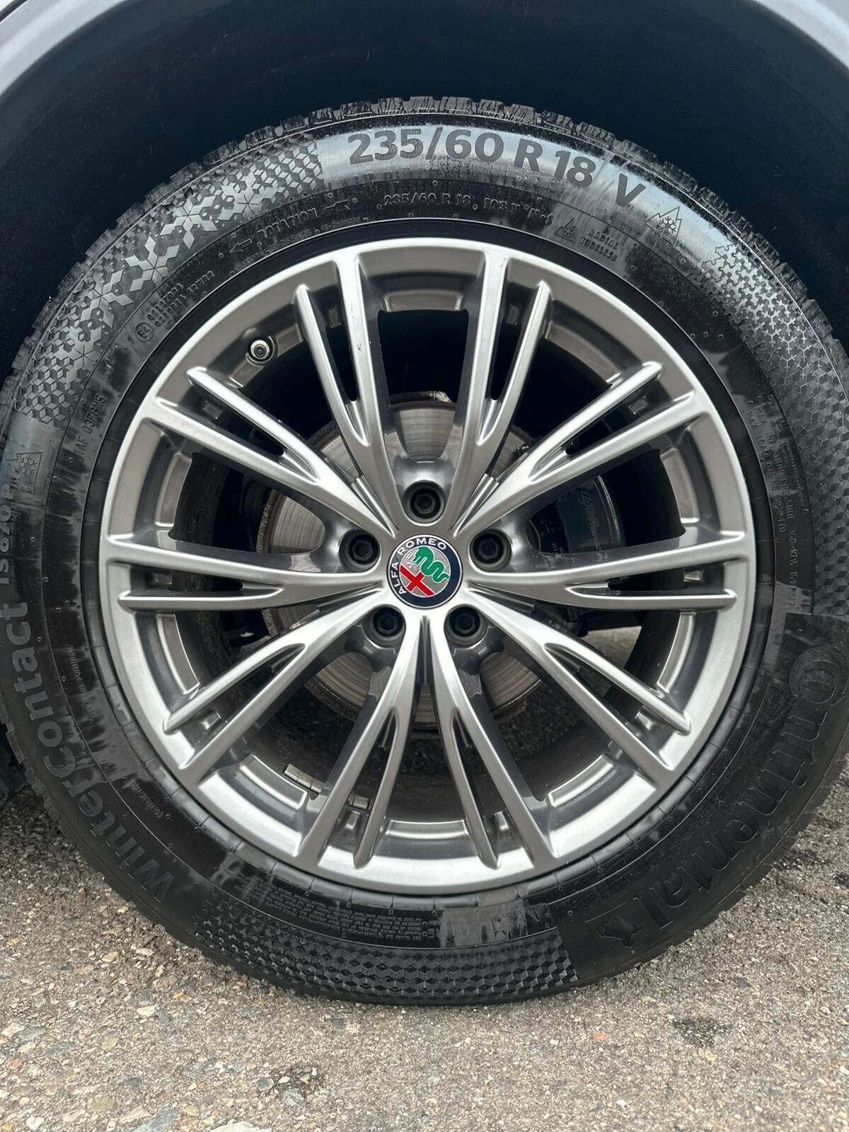 Alfa Romeo Stelvio 2.2 Turbodiesel 160 CV sport