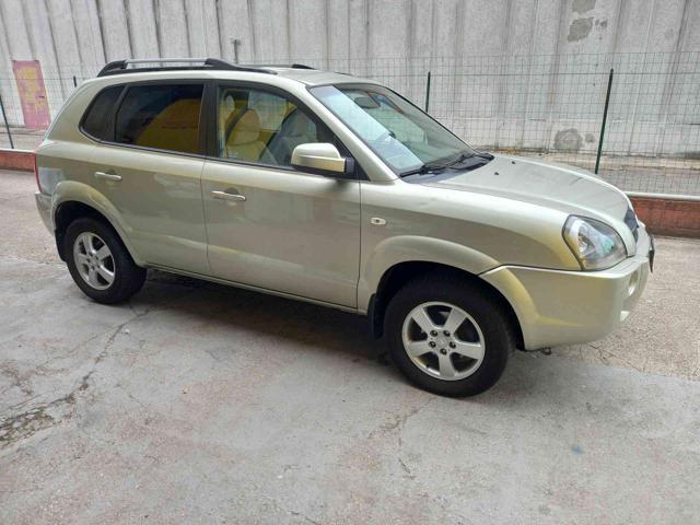 HYUNDAI Tucson 2.0 CRDi VGT Active 4x4 NEOPATENTATI