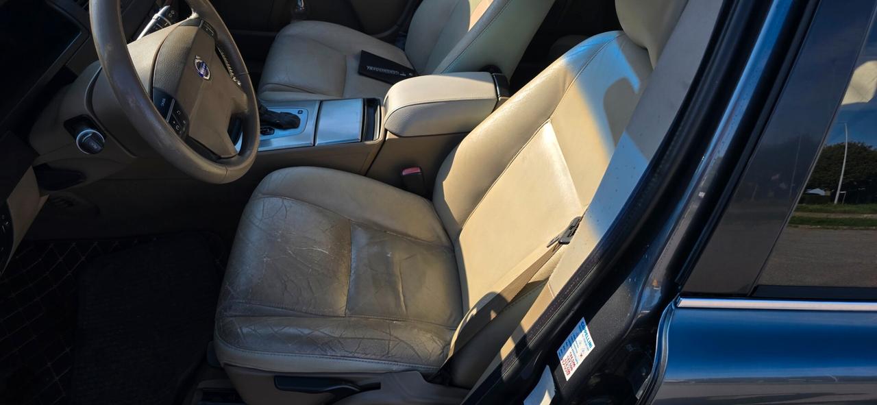 Volvo XC 90 XC90 2.4 D5 185 CV aut. AWD Executive