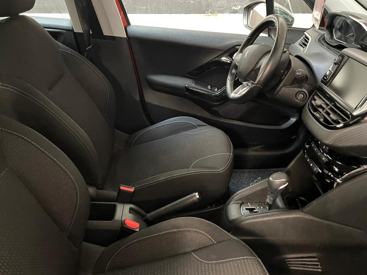 Peugeot 208 PureTech Turbo 110 EAT6 S&S 5 porte GT Line