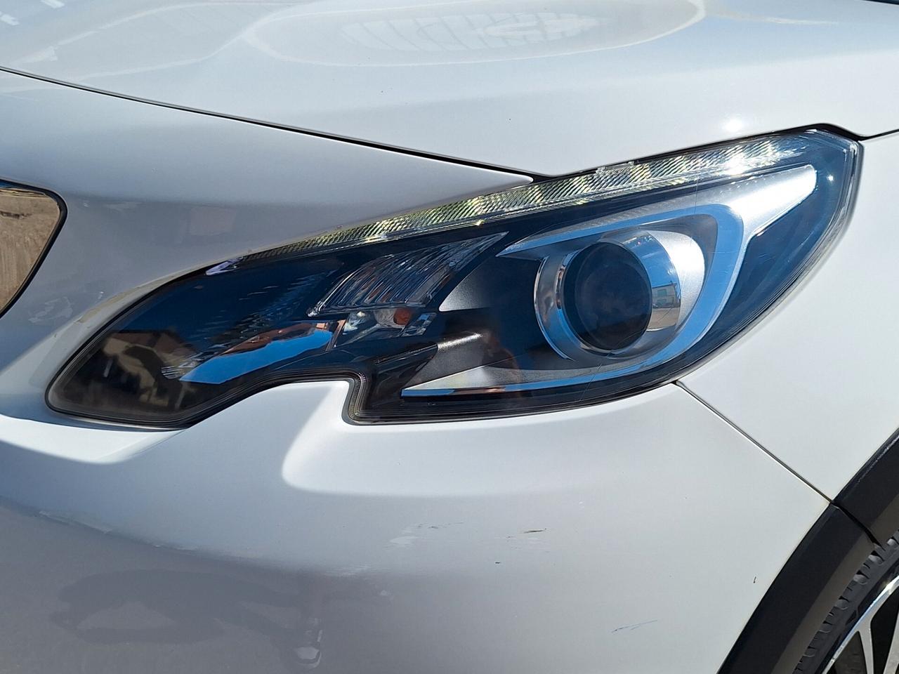 Peugeot 2008 BlueHDi 100 GT Line UNICAPROPIETARIA KM CERTIFICATI NAVI PELLE €6B
