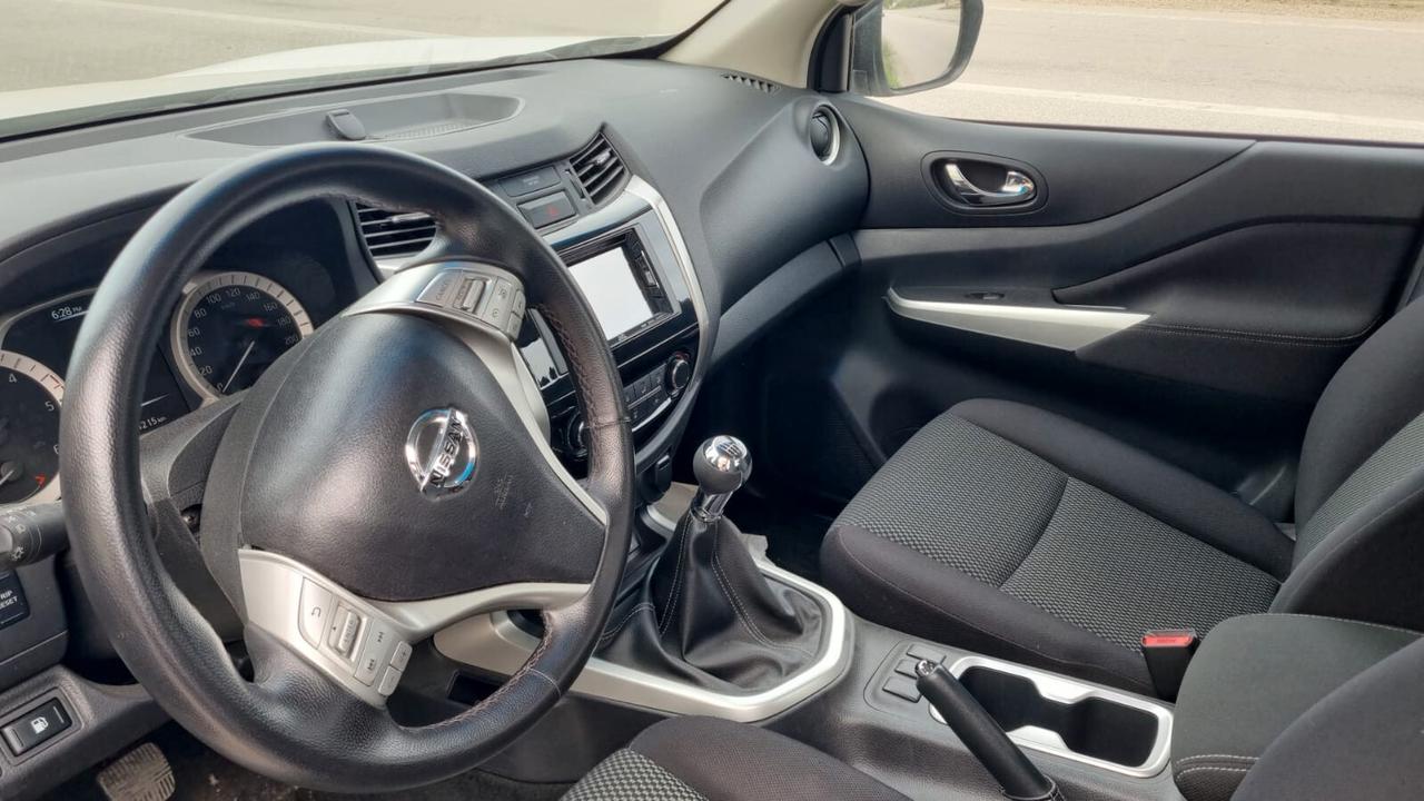 Nissan Navara 2.3 dCi 4WD Double Cab N-Connecta