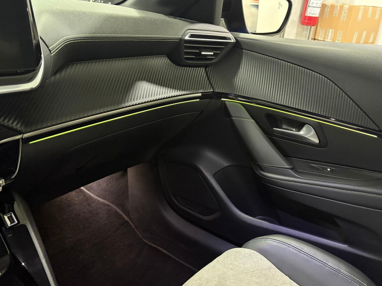 Peugeot 208 PureTech 130 Stop&Start EAT8 5 porte GT Line