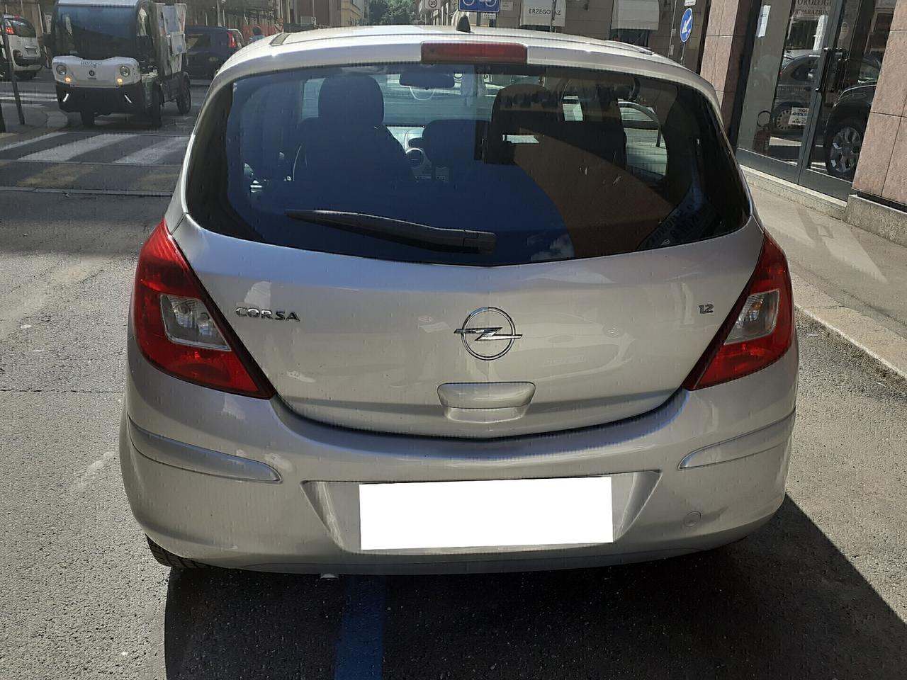 Opel Corsa - Fino a due anni di garnzia