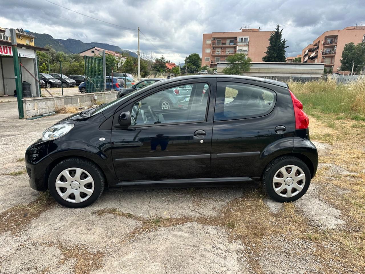 Peugeot 107 1.0 68CV 5p. Plaisir