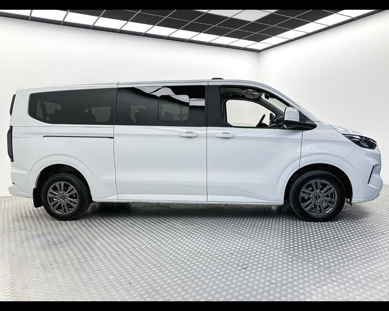FORD Tourneo Custom 2ªs - Tourneo Custom 320 2.0 EcoBlue 170CV aut. PL Titanium