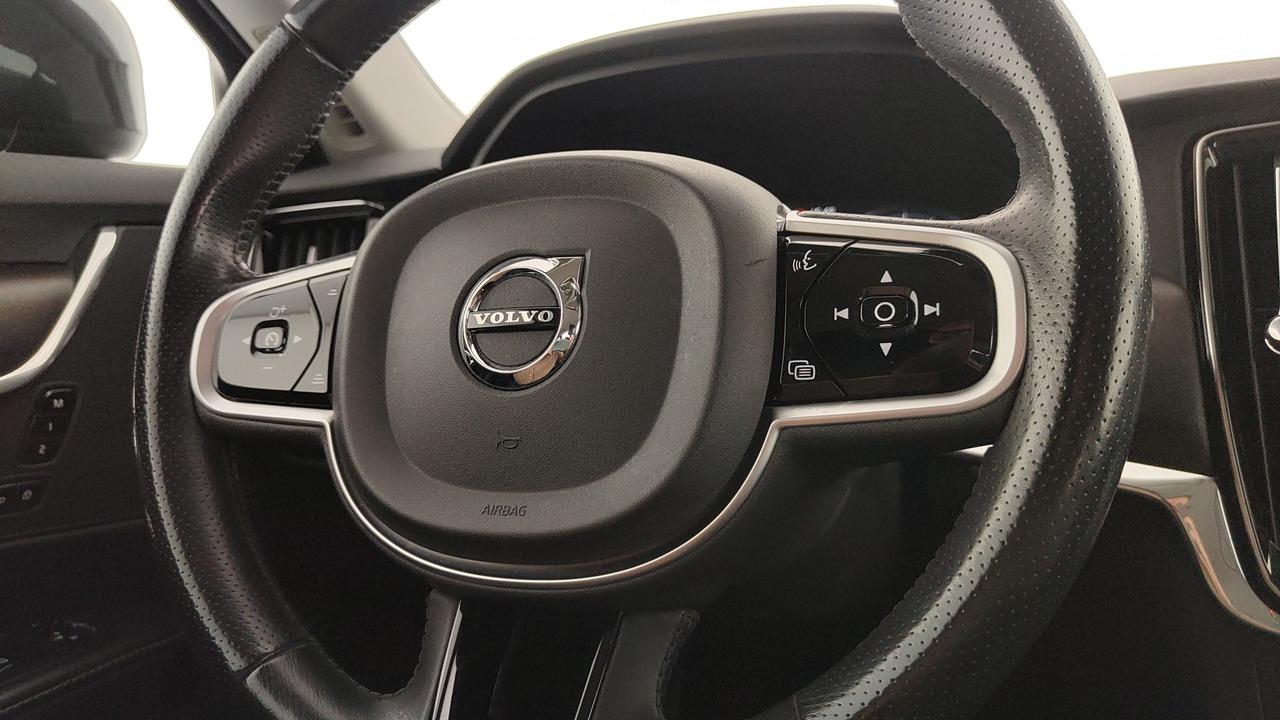 VOLVO V90 Cross Country 2.0 d5 pro awd geartronic