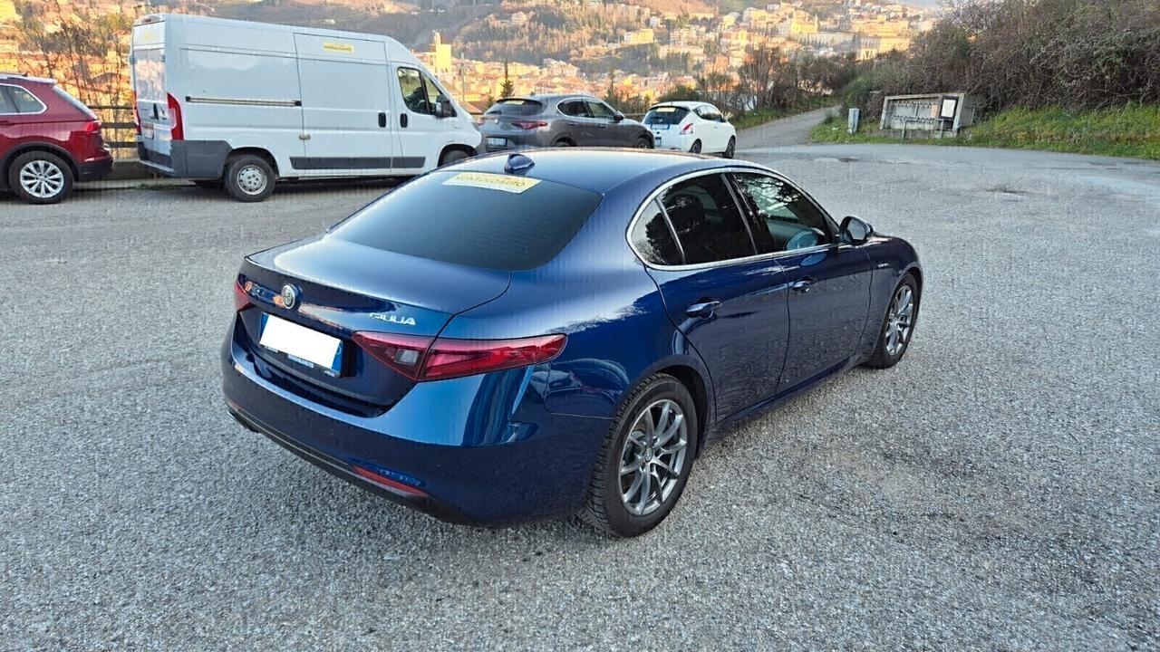 Alfa Romeo Giulia JTDM Super Full-Garanzia 3 anni
