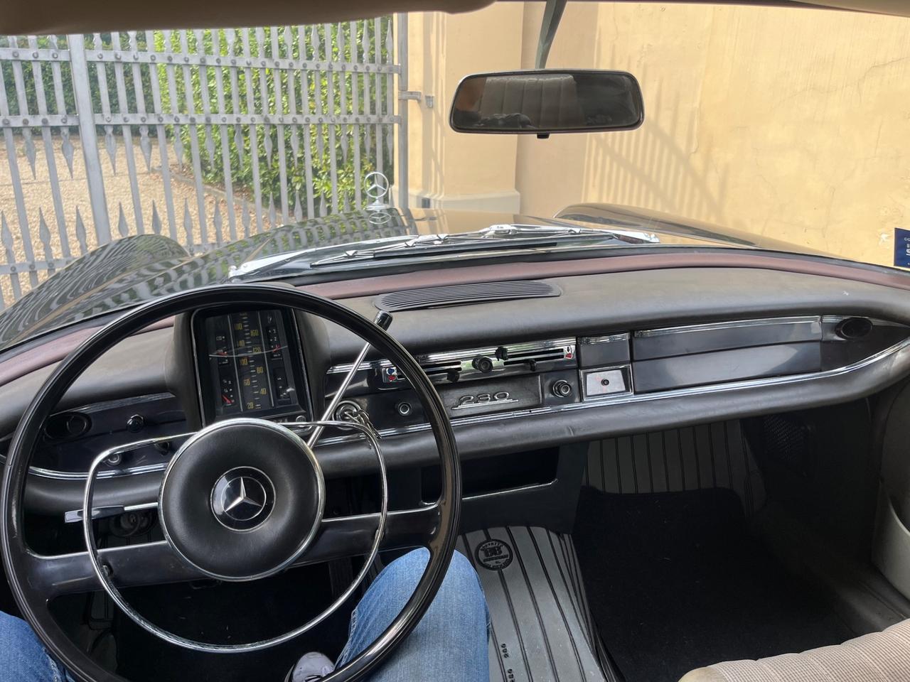 Mercedes benz 230 W110 Codine 6 cilindri