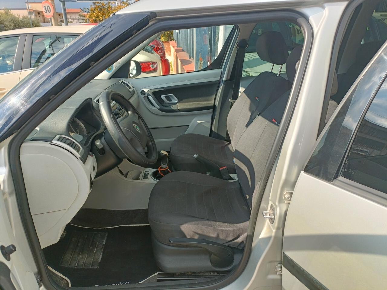 Skoda Roomster 1.4 TDI 80CV Comfort ok neopatentati