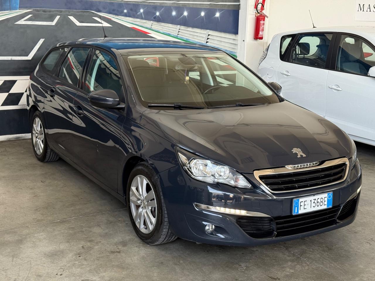 Peugeot 308 BlueHDi 120 S&S SW Business