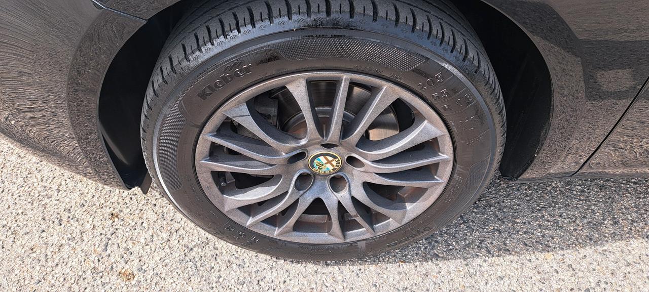 Alfa Romeo Giulietta 1.4 Turbo 120 CV GPL Distinctive