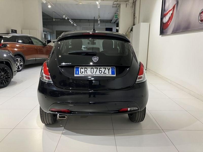Lancia Ypsilon Ypsilon 1.0 FireFly 5 porte S&S Hybrid Platino