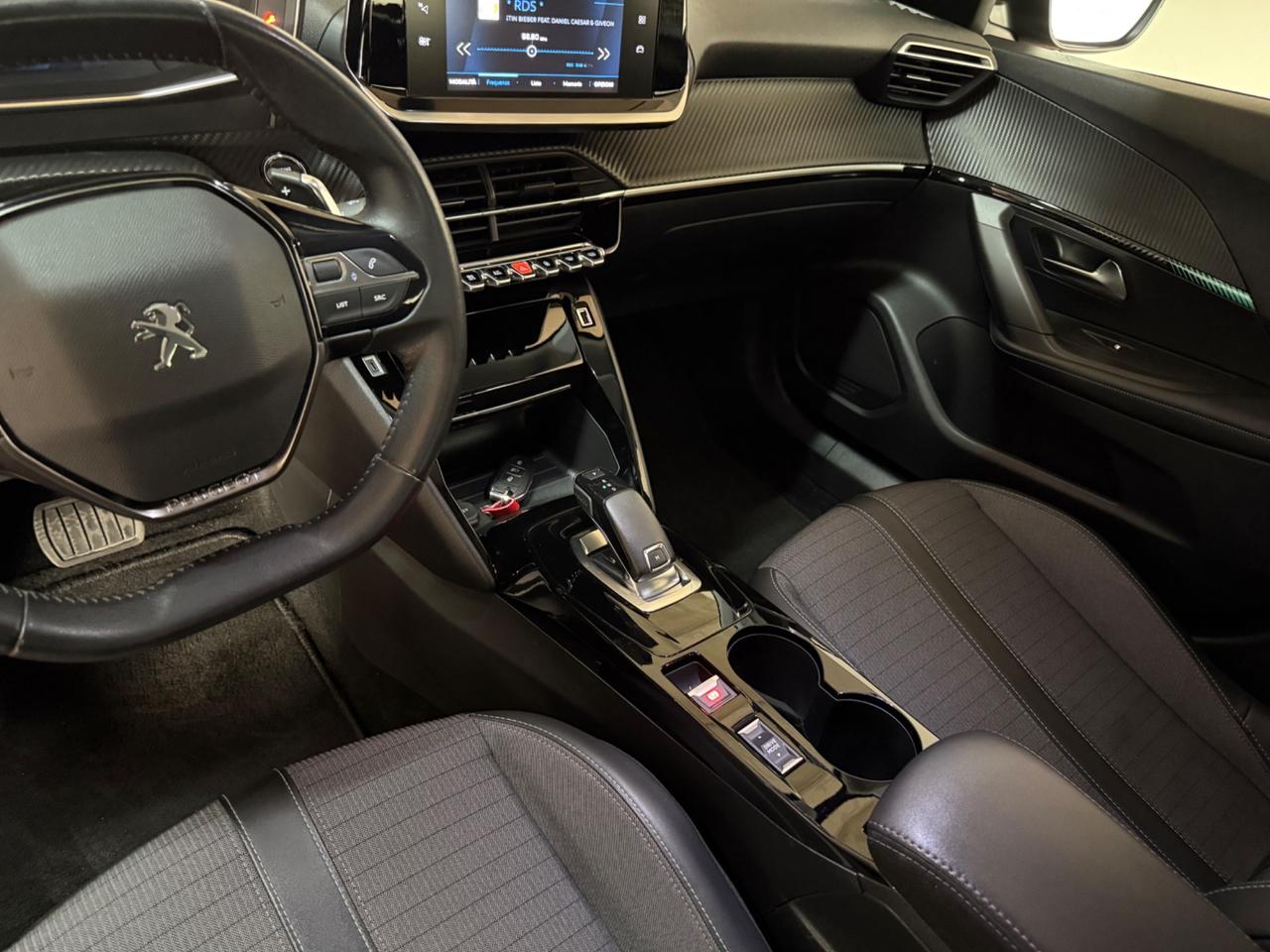 Peugeot 2008 BlueHDi 130 S&S EAT8 Allure Pack