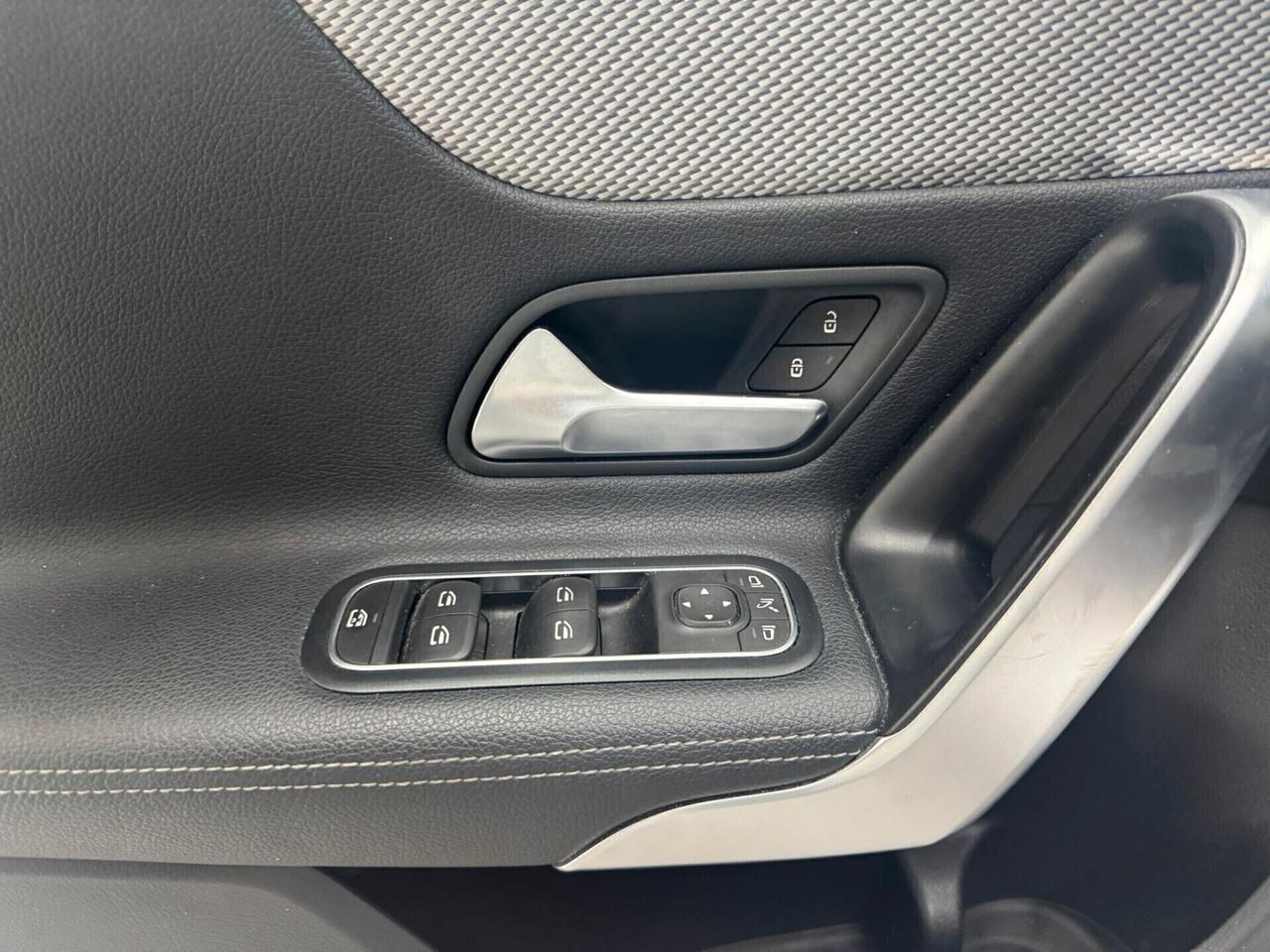 Mercedes-benz A 180 d Automatic Premium