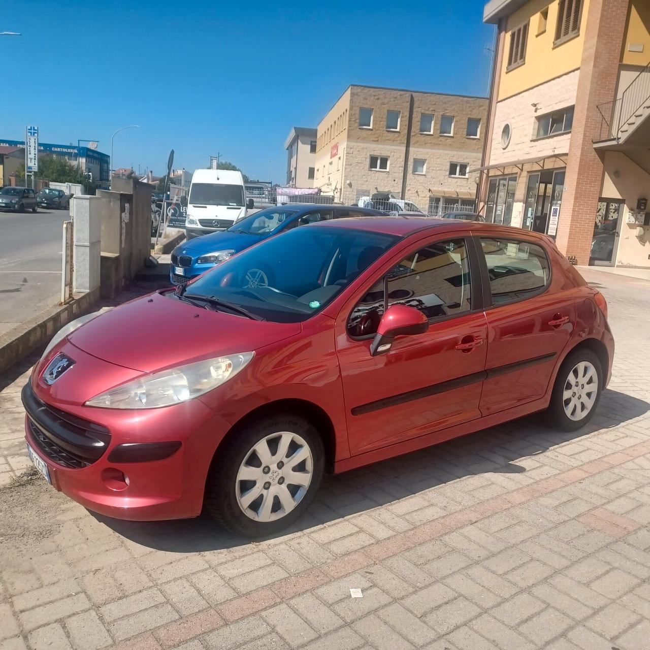 113588KM PEUGETO 207 1.4 HDI NEOPATENTATI