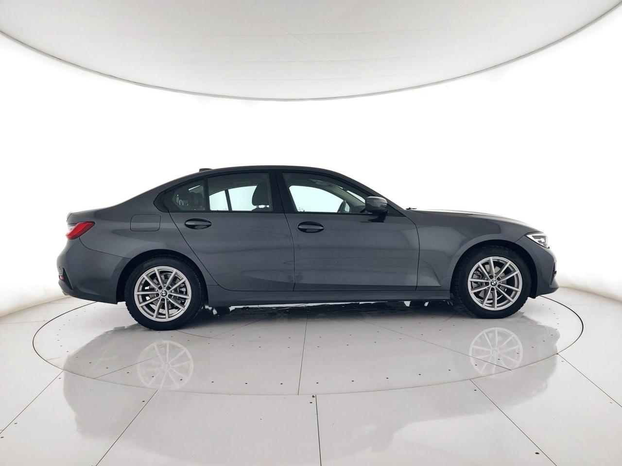 BMW 320d mhev 48V xdrive Business Advantage auto APP CONNECT+LED